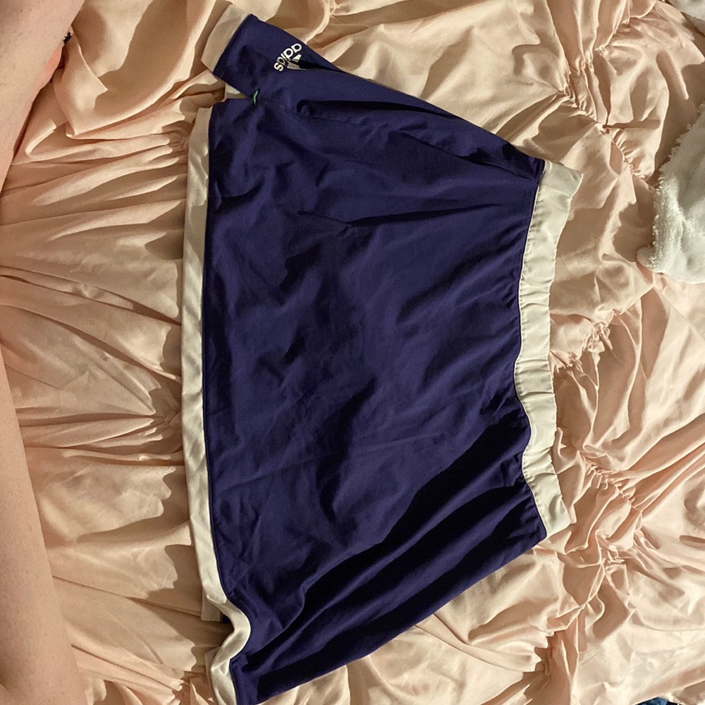 Women adidas blue and white skort super comfy